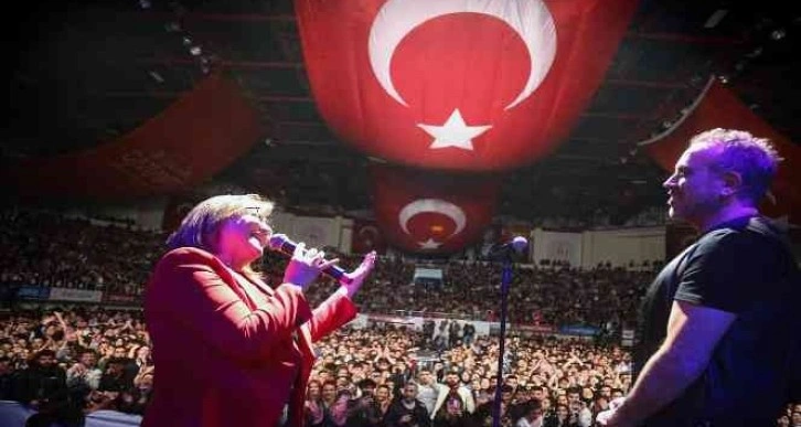 Haluk Levent Gaziantep’te hayranları ile buluştu