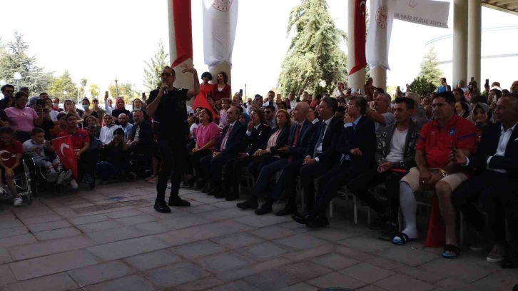 Haluk Levent’ten gazilere özel konser
