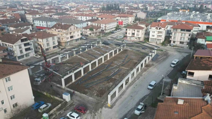 Hamidiye pazaryerinde mesai yoğun sürüyor
