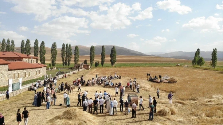 Harman festivali renkli görüntülere sahne oldu
