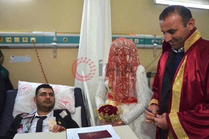 Hastane odasında nikah