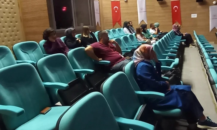 Hastane personeline CPR eğitimi verildi
