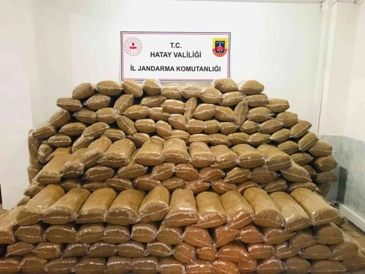 Hatay’da 1 ton 500 kilogram kaçak tütün ele geçirildi
