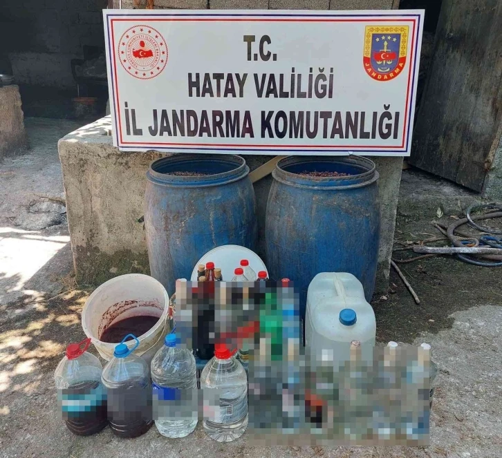 Hatay’da 260 litre kaçak içki ele geçirildi
