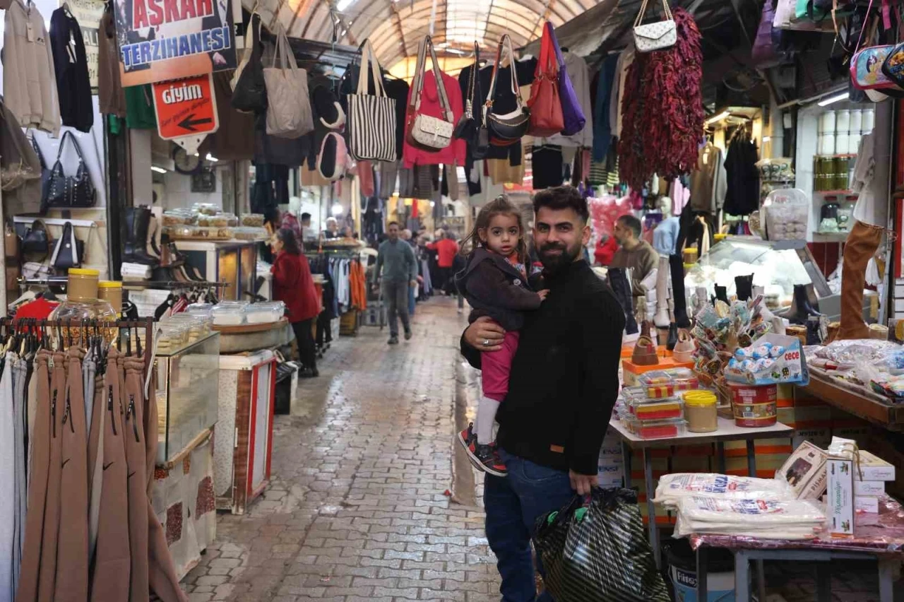 Hatay’da afetzede vatandaşların yeni yıldan tek beklentisi sıcak yuvalarına kavuşmak
