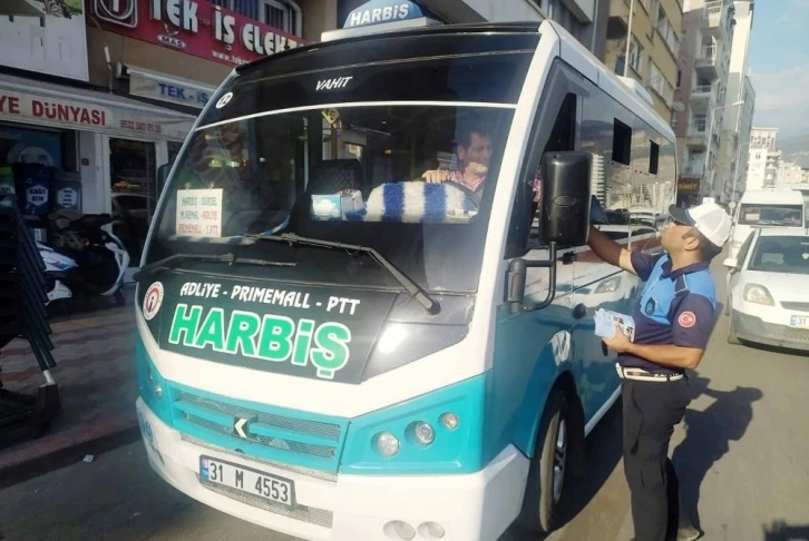 Hatay’da zabıta trafik güvenliği için görevde
