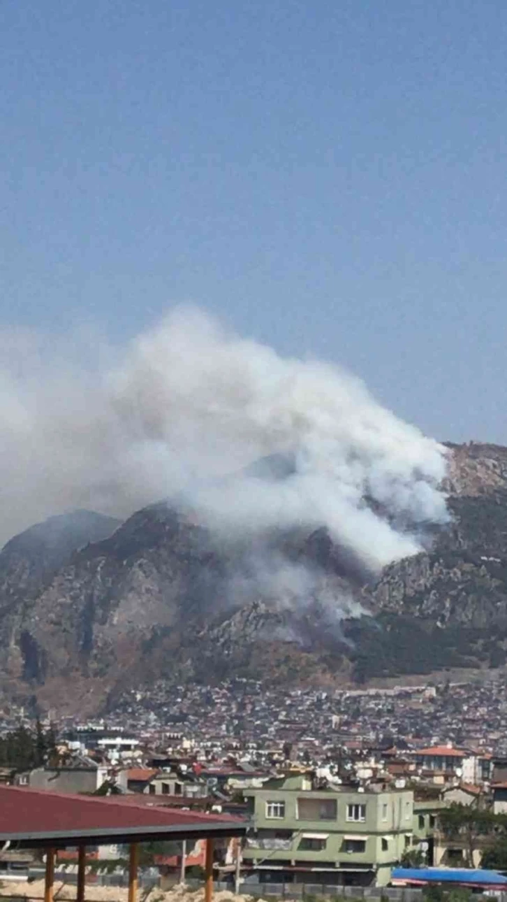 Hatay’daki orman yangını kontrol altına alındı
