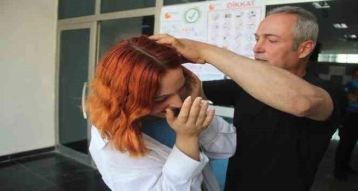 Hatay’da YKS’de küpe ve piercing telaşı