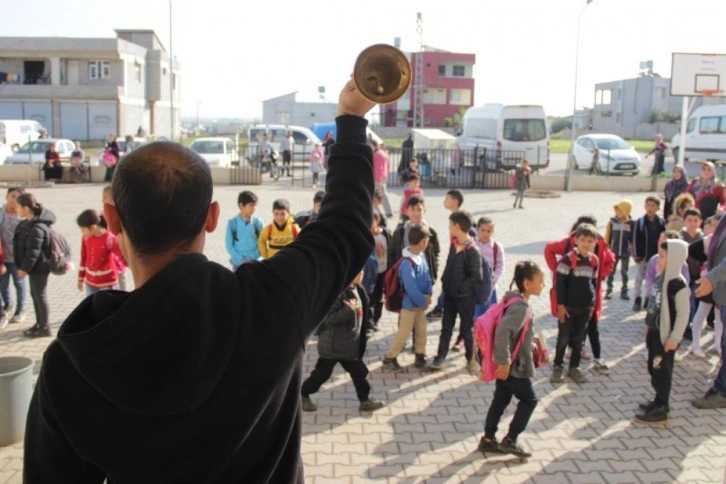 Hatay’ın 7 ilçesinde okul zili çaldı