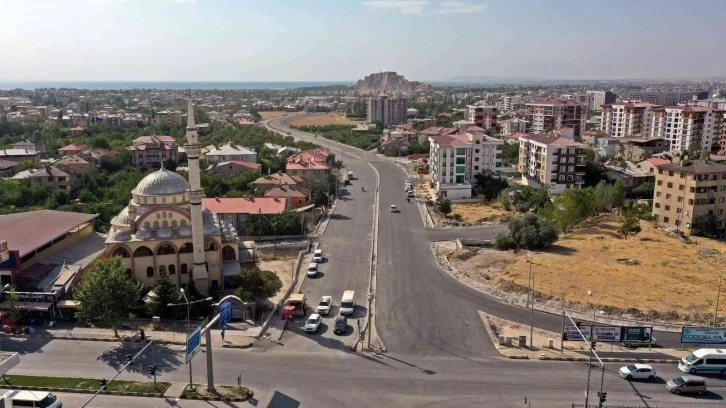 Hatuniye yolundaki çalışmalar sürüyor
