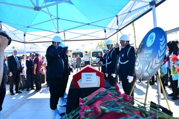 Hayatlarını kaybeden BASKİ çalışanları son yolculuklarına uğurlandı
