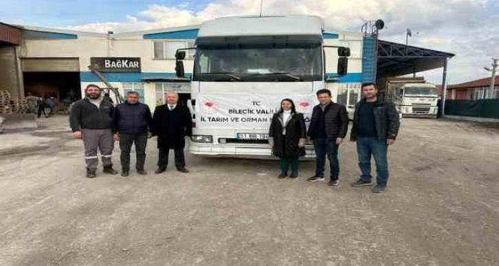 Hayvan yemi dolu 3’üncü tır da deprem bölgesine hareket etti