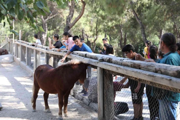 Hayvanat Bahçesi özel öğrencileri ağırladı
