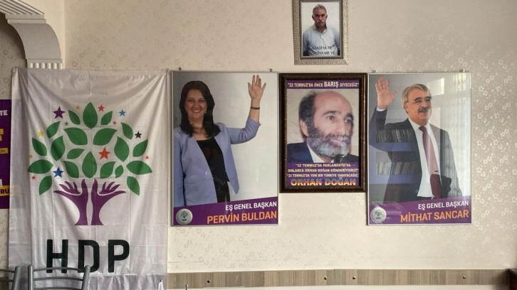 HDP'li üç kişi terör örgütü üyeliğinden gözaltına alındı