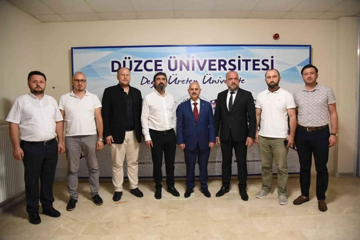 Hedef, zengin bitki çeşitlerinden bitkisel ilaç üreterek dünyaya ihraç etmek
