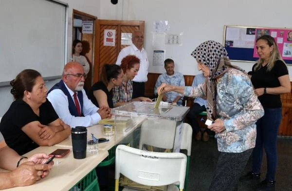 Her gün 20 bin kişinin ziyaret ettiği Kaleiçi'nin seçmen sayısı 594