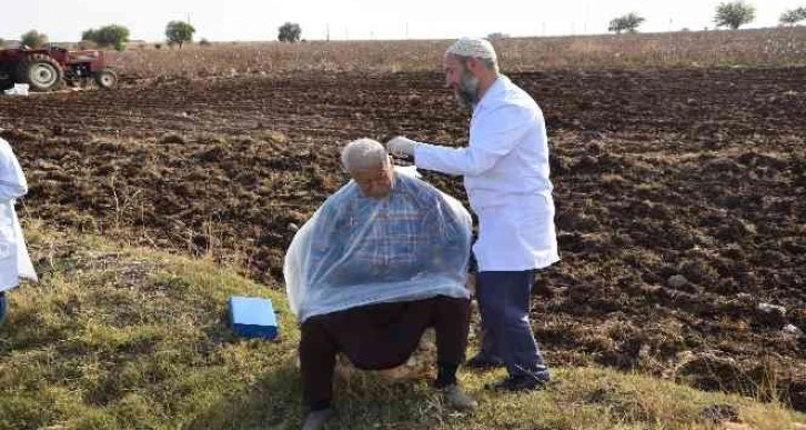 Hilvan’da kurulan ekip 2 yıldır yaşlı ve engellilerin bakımını yapıyor