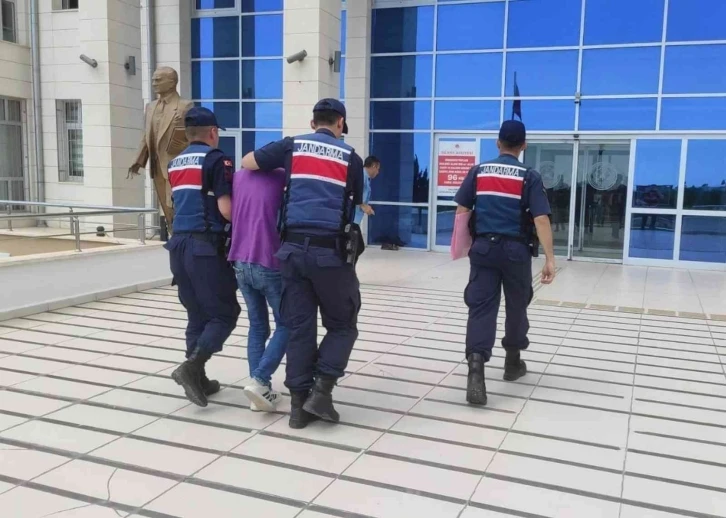 Hırsızlık şüphelisi sigara barkodundan yakalandı
