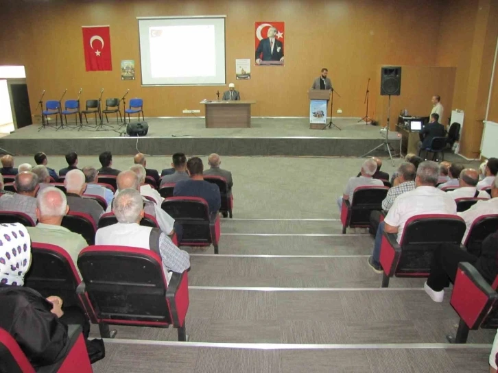 Hisarcık’ta "Peygamberimiz ve Şahsiyet İnşası" konulu konferans
