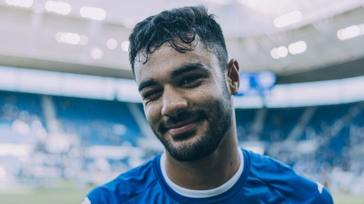 Hoffenheim forması giyen Ozan Kabak sergilediği performansla haftanın 11'ine seçildi