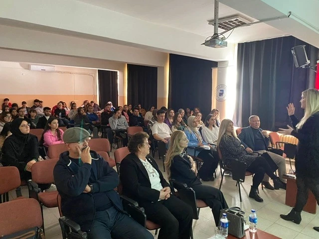 Honaz MYO’da kadına şiddet konferansı
