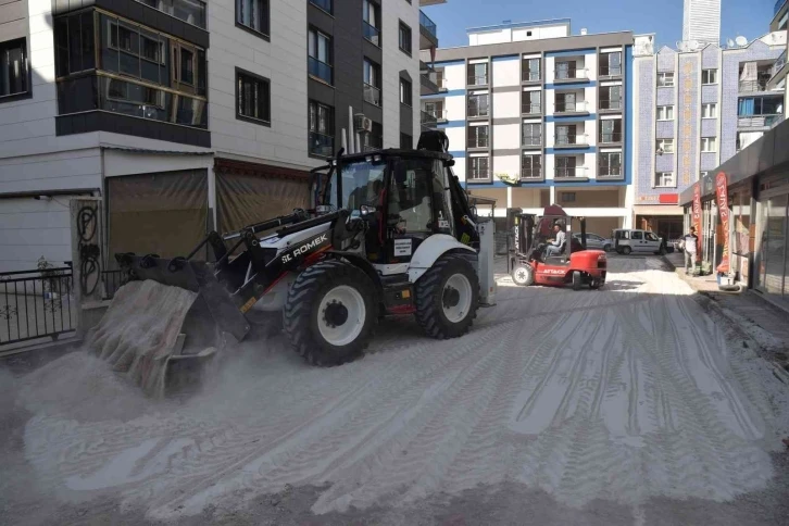 Horozköy ve Ziraat Caddesi’nde asfalt yama çalışması
