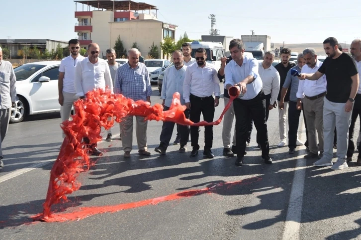 HÜDA PAR heyeti 4 kişinin öldüğü yolu trafiğe kapatarak tepki gösterdi
