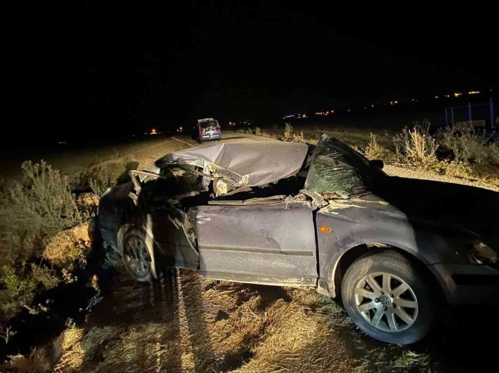 Hurdaya dönen otomobilde kazayı şans eseri hafif sıyrıklarla atlattı
