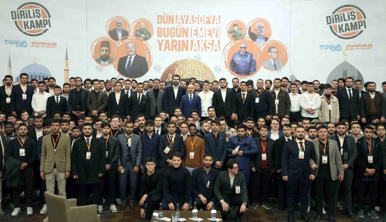 İçişleri Bakan Yardımcısı Turan: &quot;Sorunları görmezsek orta siyaset tuzağına düşeriz&quot;
