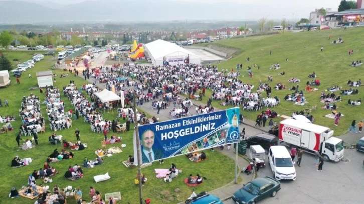 İftar sofrası çocuklar için kuruldu
