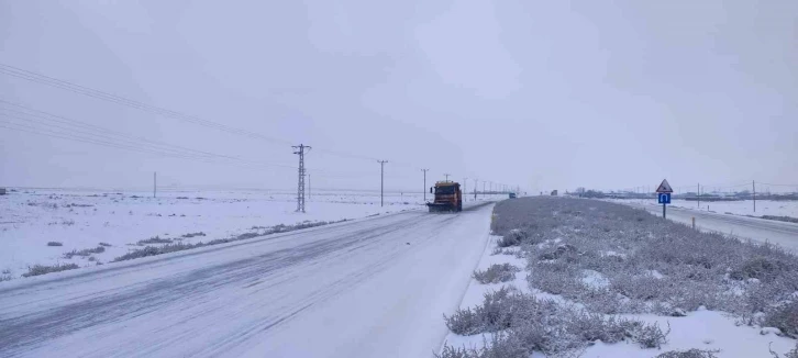 Iğdır’da 23 köy yolu ulaşıma kapandı
