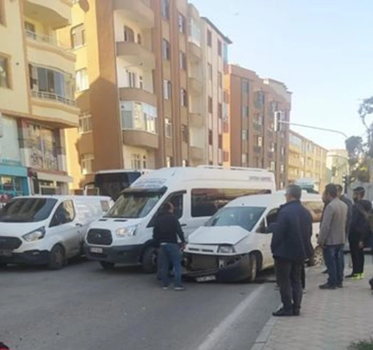 Iğdır’da maddi hasarlı kaza
