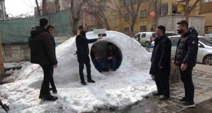 İglo evde satılan çayların geliri depremzedelere bağışlanıyor