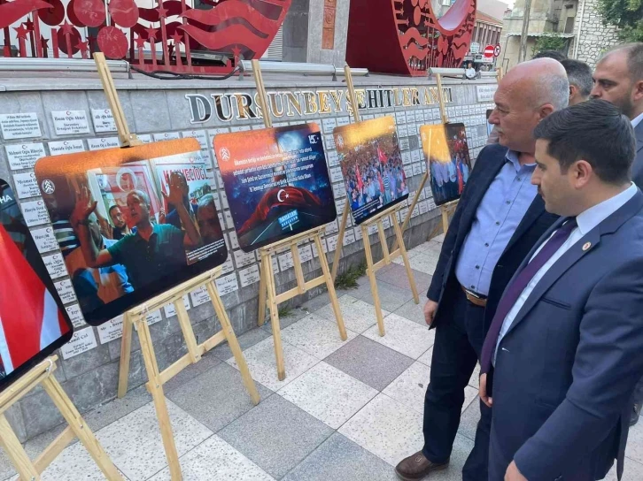 İHA’nın 15 Temmuz fotoğrafları Dursunbey’de sergilendi
