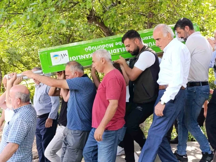 İHA Van Bölge Muhabiri İdiz’in acı günü
