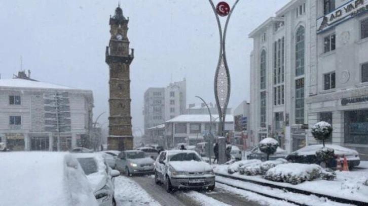 İki ilde okullara kar tatili