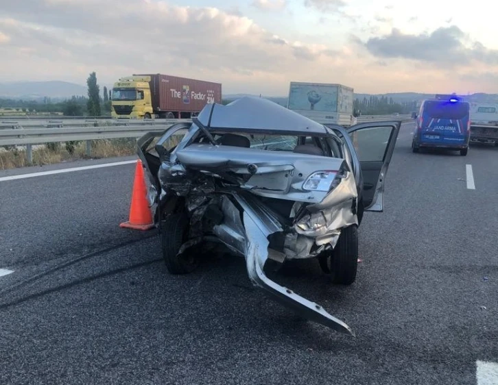 İki kardeş trafik kazasında can verdi
