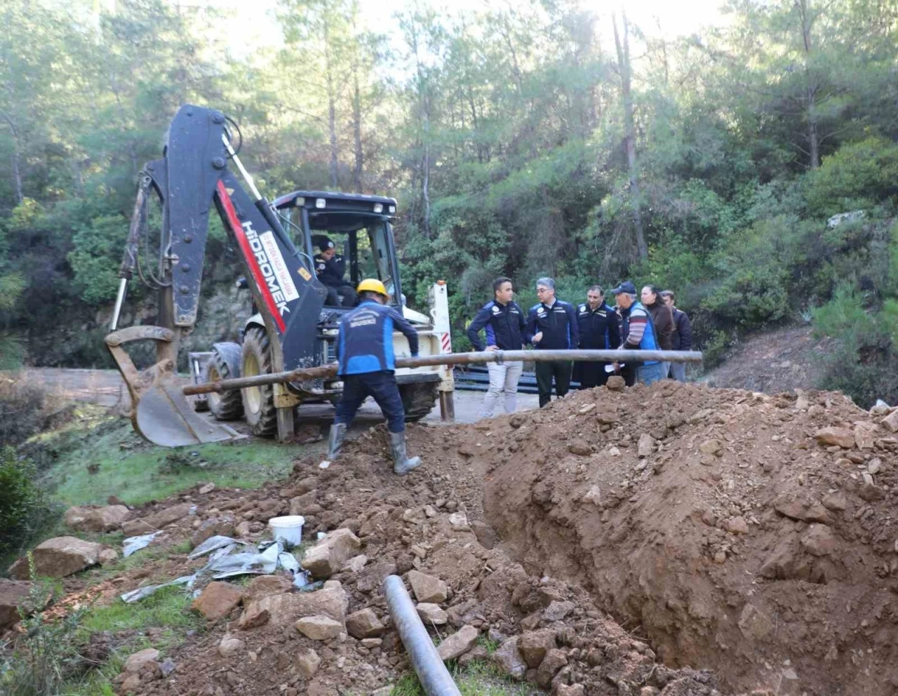 İkizköy’de içme suyu hatları yenileniyor
