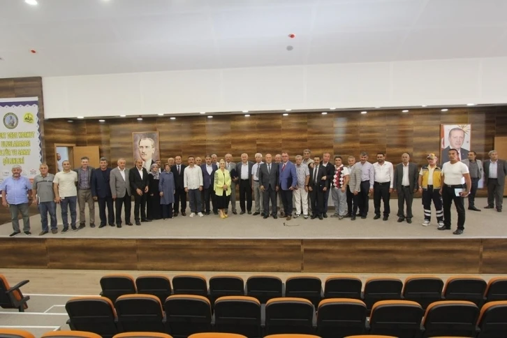 İl dışı ve yurt dışı Bayburt derneklerinin çalışmaları panelde konuşuldu
