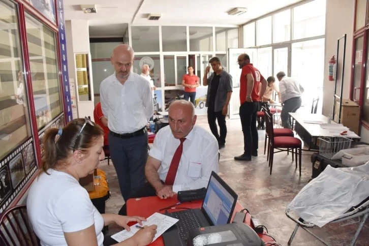 İl Özel İdaresi’nden Türk Kızılay’ına kan bağışı
