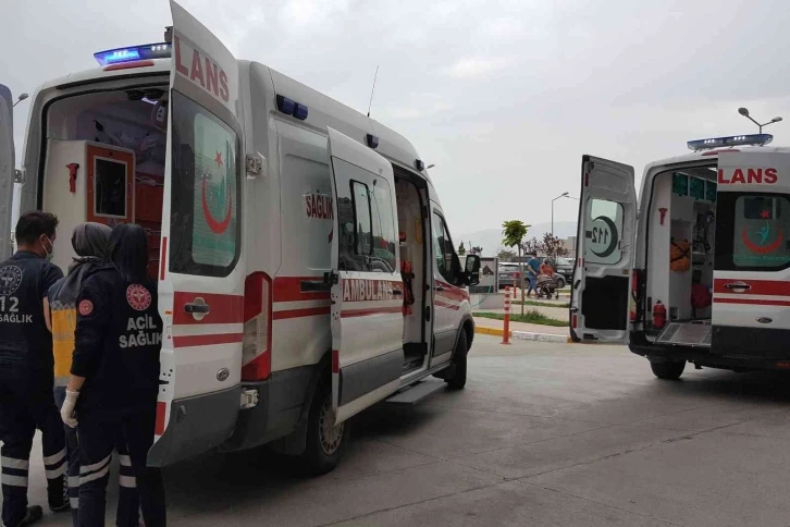 İliç- Refahiye kara yolunda trafik kazası: 5 yaralı
