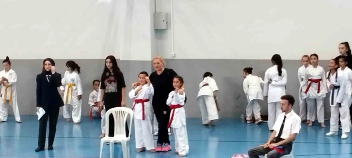 İlk defa katıldıkları karate müsabakasında 6 madalya kazandılar
