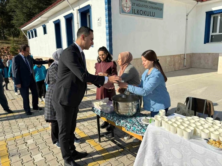 İlkokul öğrencilerine yönelik meslek tanıtım programı
