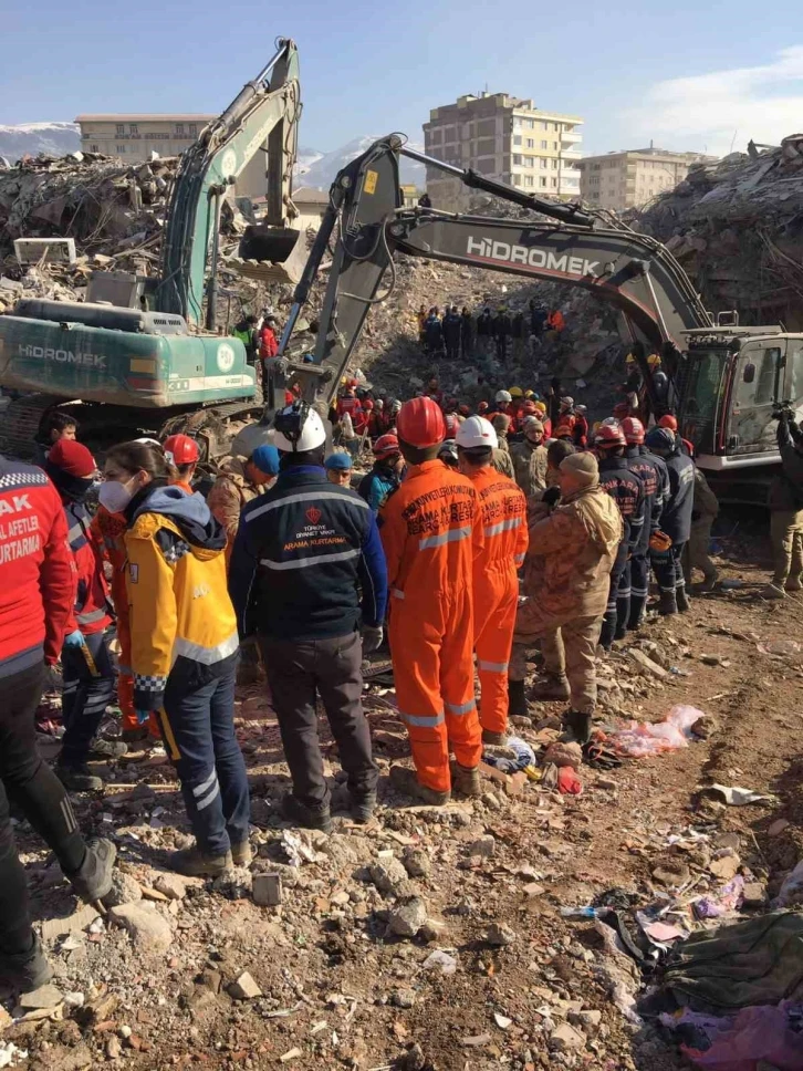 ’İmdat’ diye seslenince kurtarılan kadına ilk müdahaleyi Nevşehir UMKE ekibi yaptı
