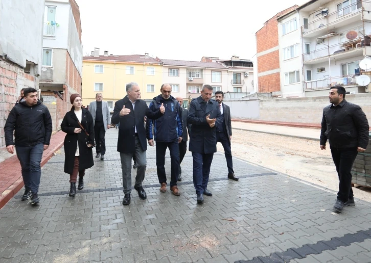 İnegöl’de mahalle otoparkları merkeze nefes aldırıyor
