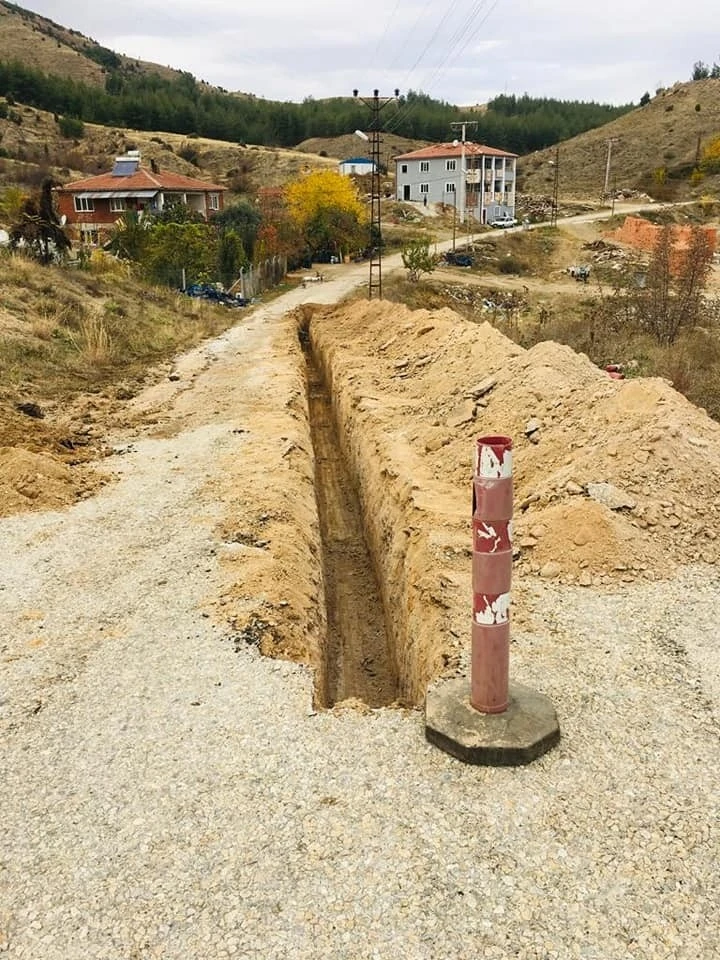 İnhisar’da doğalgaz çalışmalarına başlandı
