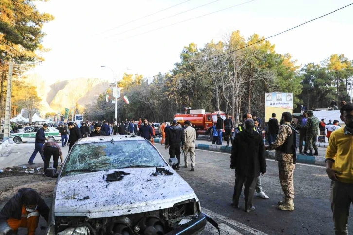 İran’daki terör saldırısını DEAŞ üstlendi
