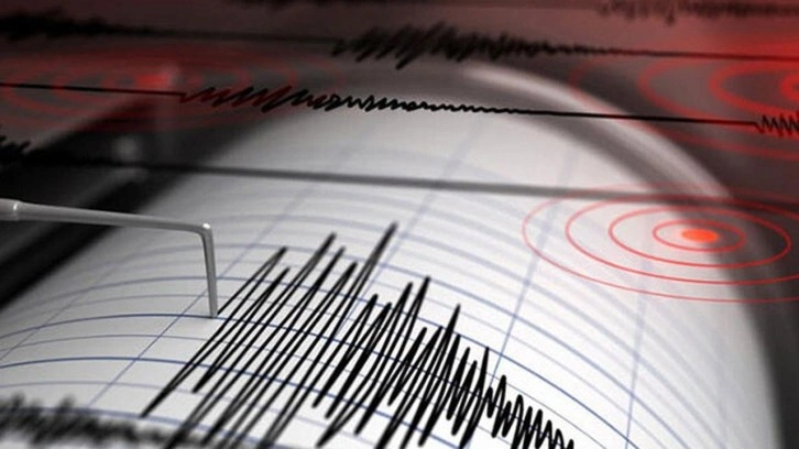 İran'da büyük deprem. İran'da 4.9 şiddetindeki deprem korkuttu