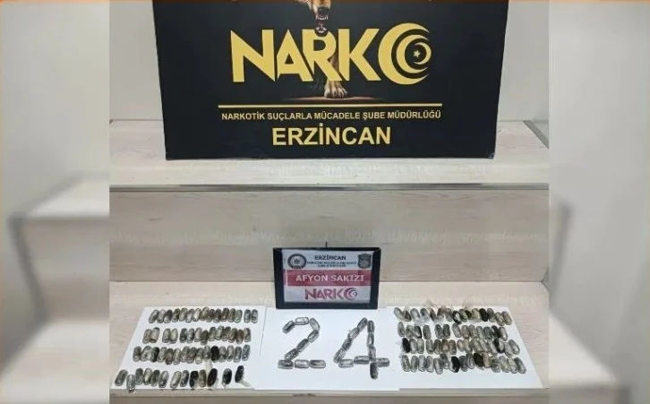 İranlı uyuşturucu kuryelerinin midesinden 2 kilo uyuşturucu çıktı
