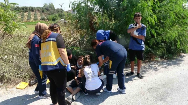 İrlanda Uyruklu turistleri taşıyan VİP tur aracı ışık ihlali yaptı, kırmızı ışıkta bekleyen araca çarptı: 6 yaralı
